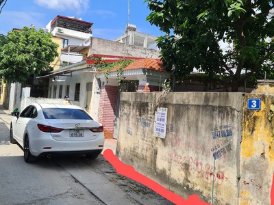 Bán lô đất vuông vắn không lỗi lầm- Ngõ 47 Khúc Thừa Dụ 1 2
