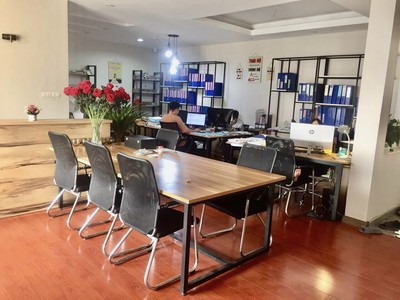 Cần bán gấp căn chung cư 156m2, 3PN, 2WC, view đẹp, ở sướng, giao thông thuận lợi 3.5 tỷ 1