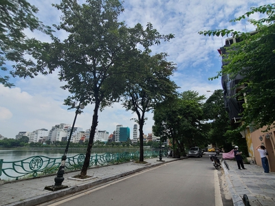 Bán mảnh đất còn sót lại tại phố xuân diệu, tây hồ, 61m2, mt 4.6m, nở hậu, 13.8 tỉ, ô tô, 2