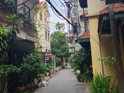 Bán mảnh đất còn sót lại tại phố xuân diệu, tây hồ, 61m2, mt 4.6m, nở hậu, 13.8 tỉ, ô tô, 1