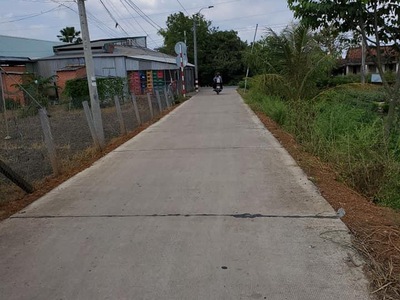 Đất SHR MT đuờng nhựa 7m DT 70m2  Full thổ cư . KDC hiện hữu 3
