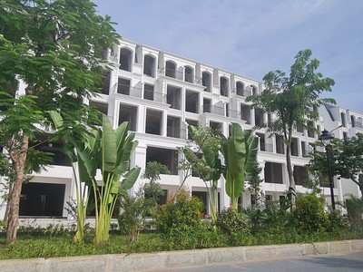 Chủ nhà cần tiền nên muốn bán gấp vị trí tại lk 34- khu đô thị hinode royal kim chung- di trạch 1