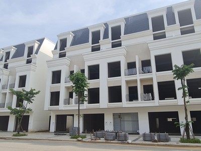 Chủ nhà cần tiền nên muốn bán gấp vị trí tại lk 34- khu đô thị hinode royal kim chung- di trạch 2