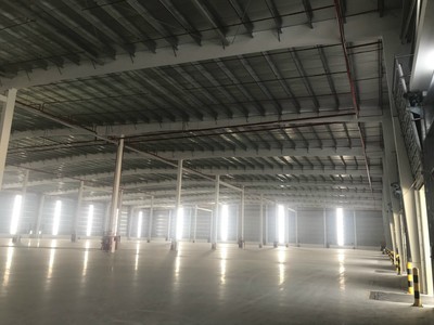 Cho thuê nhà xưởng/ kho diện tích 3200m2 , 6000 và 10.000m2 KCN Yên Phong, PCCC tự động. 0