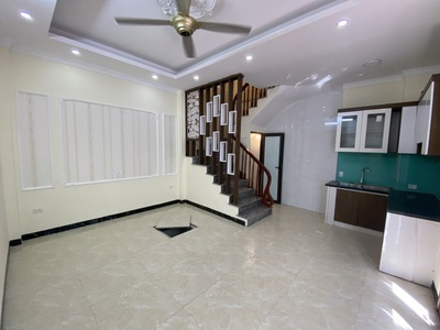 Bán nhà gần chợ Phúc Lợi, 5 tầng đầy đủ công năng 0