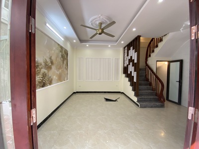 Bán nhà gần chợ Phúc Lợi, 5 tầng đầy đủ công năng 1