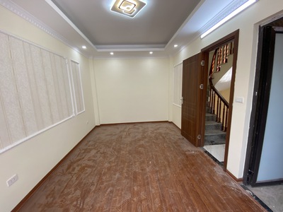 Bán nhà gần chợ Phúc Lợi, 5 tầng đầy đủ công năng 2
