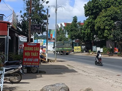 Chính chủ cần tiền bán nhanh căn nhà cấp 4 tại mặt tiền ql6 tk8 thị trấn hát lót - mai sơn. 0