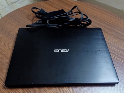 Laptop Asus coi3 ram 8g SSD 250g pin 3h giá rẻ 0