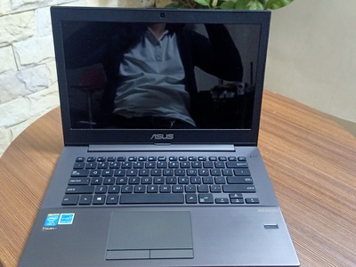 Laptop Asus coi3 ram 8g SSD 250g pin 3h giá rẻ 3