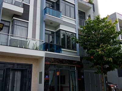 Nhà đẹp trong KDC Phú Hồng Thịnh. P. Bình An, Tp. Dĩ An. 0