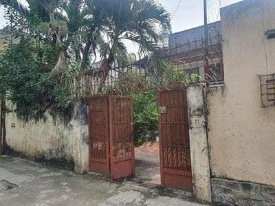 Bán nhà 4.2m x 20 đường xe hơi ra vô, cách lê văn khương 500m, cách đặng thúc vịnh 250m 1