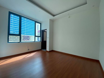 Bán nhà 4.2m x 20 đường xe hơi ra vô, cách lê văn khương 500m, cách đặng thúc vịnh 250m 3
