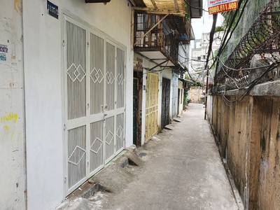 Chính chủ cho thuê nhà số 2 ngõ 1137 đường la thành,hn 3