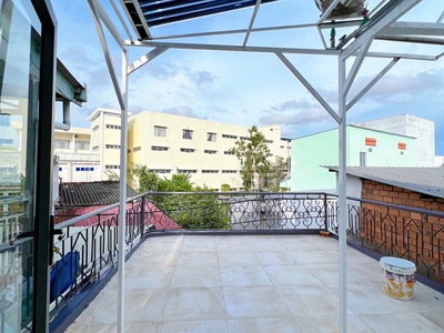 Giảm 350 triệu - Nhà Lầu Vị Trí Đẹp - Kế Công Viên - Siêu Thị Vincom Hùng Vương 6