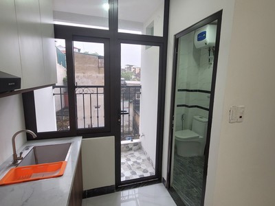 Bán căn hộ l02 khâm thiên, oto đỗ cửa,50m2, 1.05tỷ 2