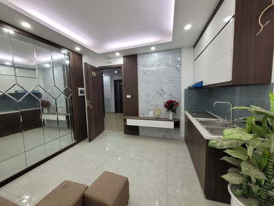 Bán căn hộ l02 khâm thiên, oto đỗ cửa,50m2, 1.05tỷ 1