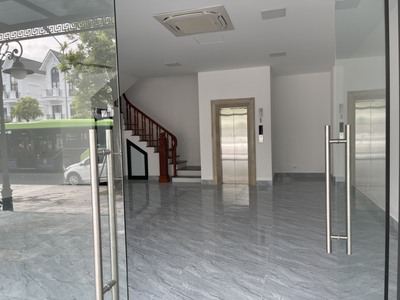 Chính chủ cần cho thuê căn shophouse đã hoàn thiện giá chỉ 30tr/th vinhomes ocean park gia lâm 2