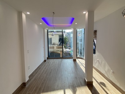 Cho thuê tầng 2 3 4 nhà 2 mặt phố sầm uất, tai 95 phố Phúc Tân, quận Hoàn Kiếm, Hà Nội. 8