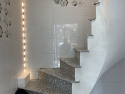 Cho thuê tầng 2 3 4 nhà 2 mặt phố sầm uất, tai 95 phố Phúc Tân, quận Hoàn Kiếm, Hà Nội. 7