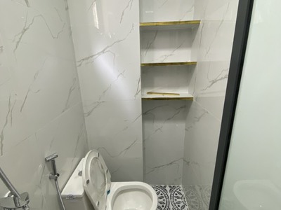 Cho thuê tầng 2 3 4 nhà 2 mặt phố sầm uất, tai 95 phố Phúc Tân, quận Hoàn Kiếm, Hà Nội. 5