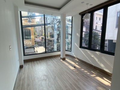 Cho thuê tầng 2 3 4 nhà 2 mặt phố sầm uất, tai 95 phố Phúc Tân, quận Hoàn Kiếm, Hà Nội. 2