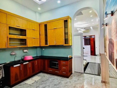Cần cho thuê nhà nguyên căn Số 1 ngách 52 ngõ 117 phố Thái Hà-quận Đống Đa. 5