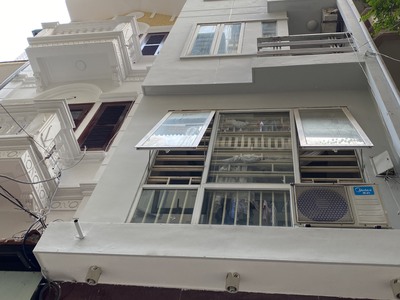 Cho thuê nhà trong ngõ 98 phố Thái Hà, quận Đống Đa, HN 0