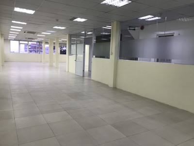 45 và 70m2 cho thuê tại nhà VP 8 tầng số 62 đường đôi YênPhụ. Giá 10 triệu/tháng 11