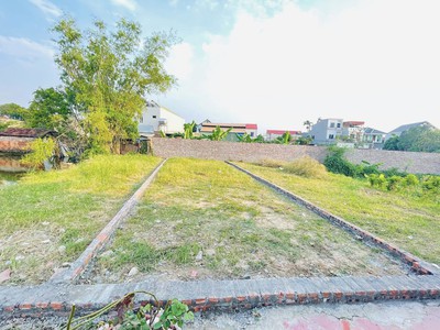 Chính chủ cần tiền bán nhanh lô đất đẹp , rẻ nhất khu vực 2