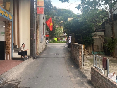 Bán nhanh đất vàng ngay trên con phố  lạc long quân ngay trung tâm quận tây hồ siêu đẹp siêu sầm 2