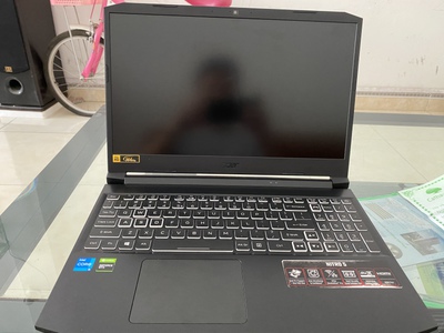 Laptop acer gaming nitro5 . date 2021 1