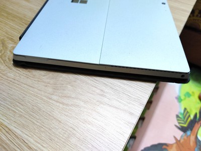 Bán laptop lai mtb Surface pro 4, hình thức 95 0