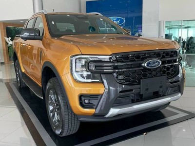 Ford Ranger , giao ngay trong tháng 2