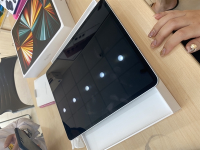 Apple iPad Pro M1 2021 11-inch Wi-Fi 256GB 0