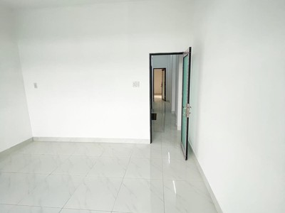 Bán nhà gấp trả nợ ngân hàng bán lấy lại vốn SHR 7