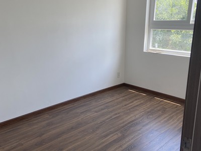 Khách cắt lỗ 200tr căn 2pn vista riverside lầu thấp 0
