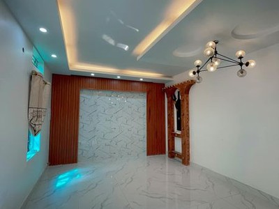 Chính chủ cần bán nhà sân vườn 3,5 tầng tại ngõ lạch tray 1