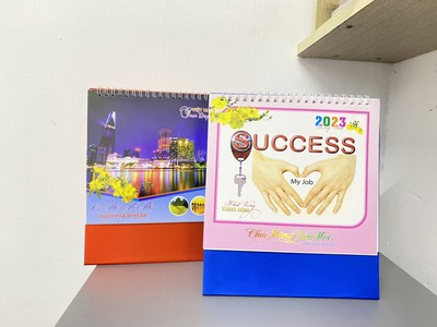 Xưởng sản xuất lịch để bàn, lịch treo tường, lịch bloc tại TPHCM 2