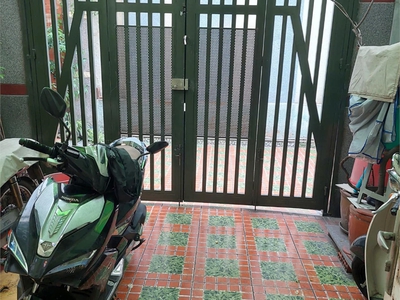 Nhĩnh 3 tỷ- nhà đúc 3 tầng - 4 phòng ngủ - khúc lê văn thọ - quang trung 2