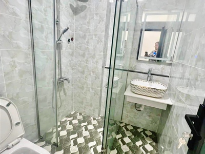 Nhỉnh 5 tỷ, nhà đẹp ở ngay 4 tầng phú nhuận giáp q3, dtsd hơn 120m2. 4