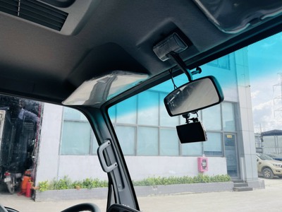 Cần thanh lý con xe JAC L240 thùng mui bạt 2.45 tấn 2