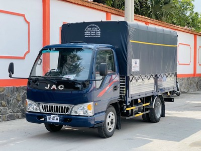 Cần thanh lý con xe JAC L240 thùng mui bạt 2.45 tấn 3