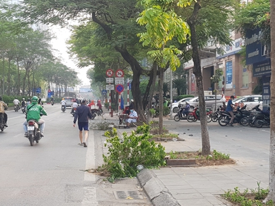 Cho thuê nhà mặt phố quận Ba Đình, 160m, 2 Tầng, MT 15m, mọi mô hình kinh doanh 2