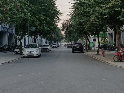 Bán biệt thự liền kề kđt dịch vọng, 100m, mt 6m, vừa ở vừa kinh doanh, 31 tỷ 0