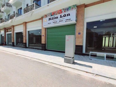 Gia đình cần tiền bán cắt lỗ 500 triệu shophouse hoa tiên paradise, mặt đường thương mại thuộc xuân 1