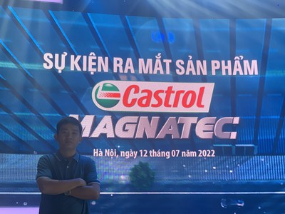 Chuyên dầu nhớt Castrol Magnatec 5W30 cho xe ô tô du lịch 3