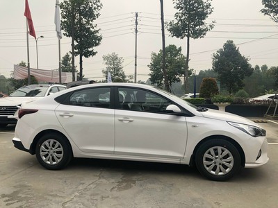 Hyundai Accent - Luôn luôn dẫn đầu phân khúc 4