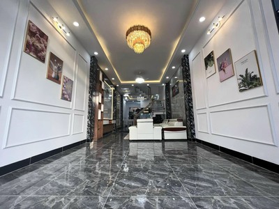 Nhà phố mặt tiền giá rẻ siêu đẹp, thiết kế theo kiểu Châu Âu, sang trọng , hiện đại 2