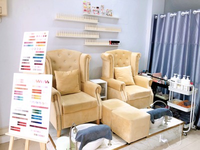 Sang nhượng lại tiệm nail-mi-gội-massage ngay trung tâm tp q1 4